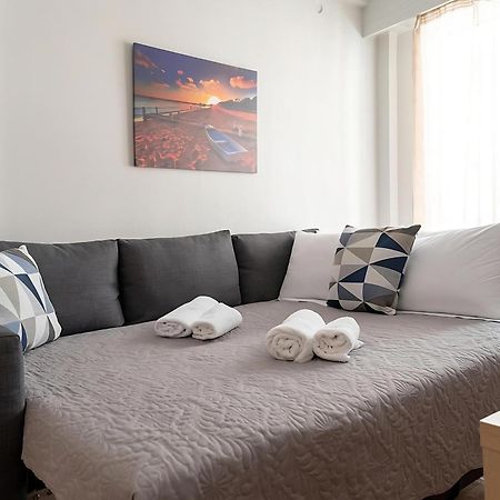 Entire Apt, 3Rd Floor, 1 Bedroom Афины Экстерьер фото
