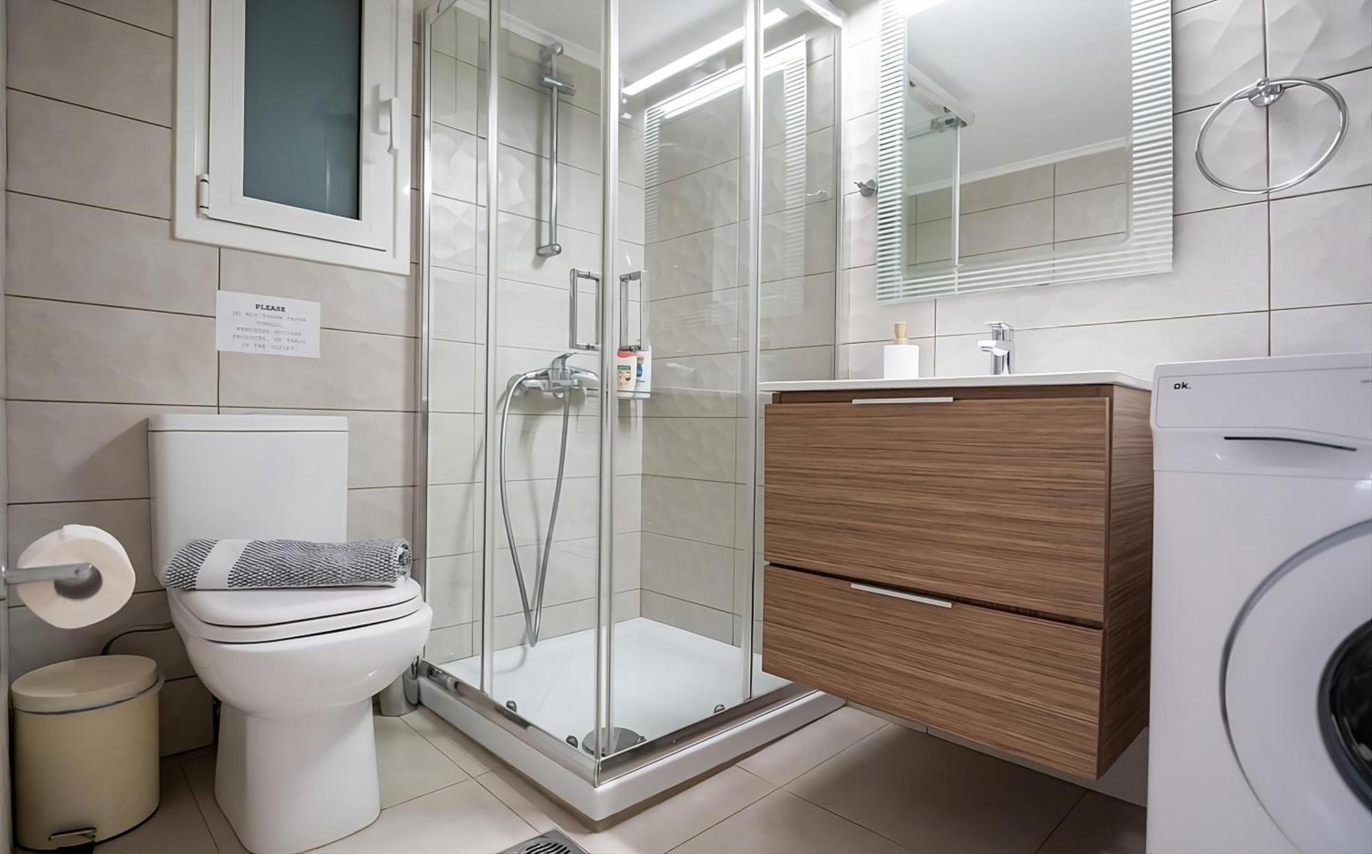 Entire Apt, 3Rd Floor, 1 Bedroom Афины Экстерьер фото